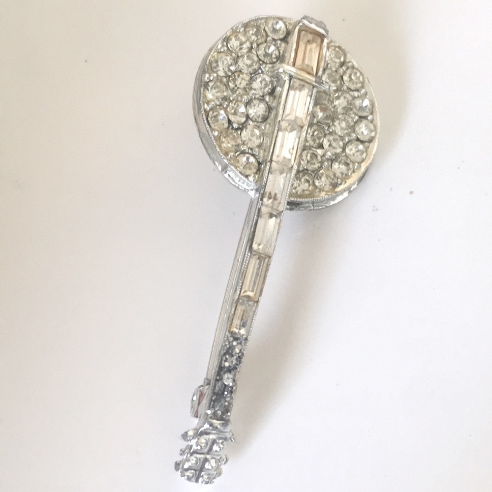 Banjo Brooch
